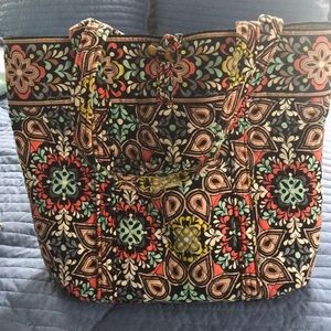 Vera Tote in Sierra